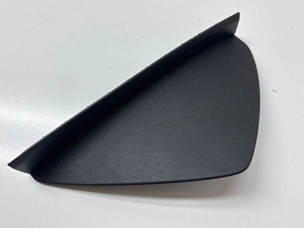 Dashboard side end trim 7N0858217V