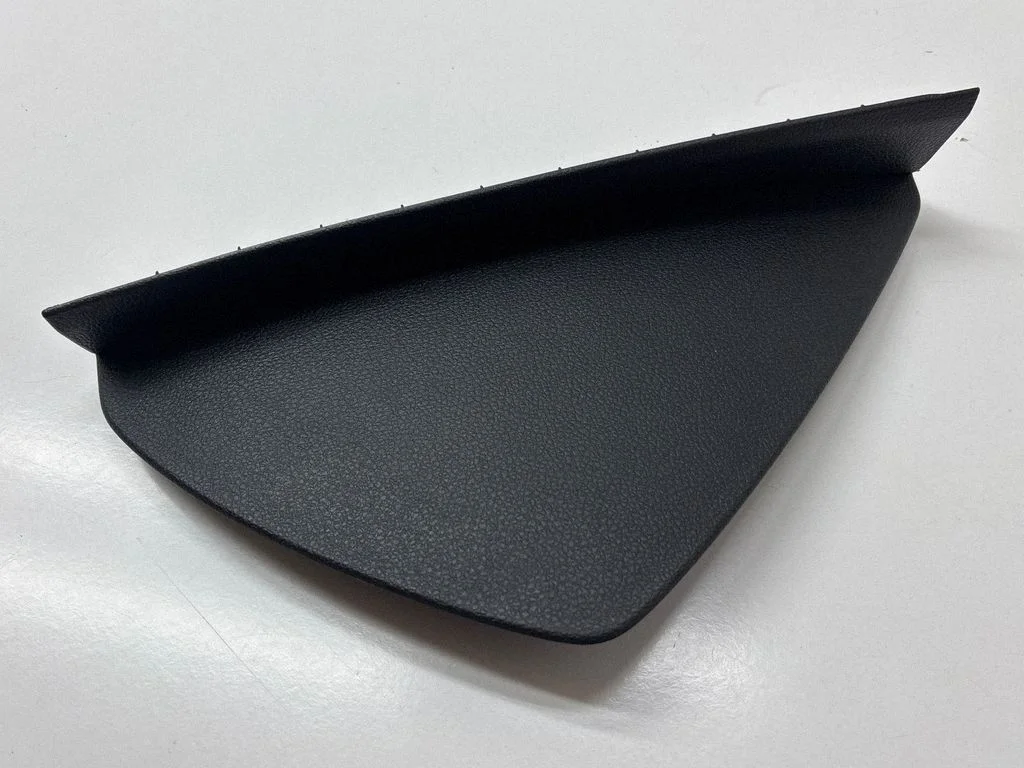 Dashboard side end trim 7N0858218V