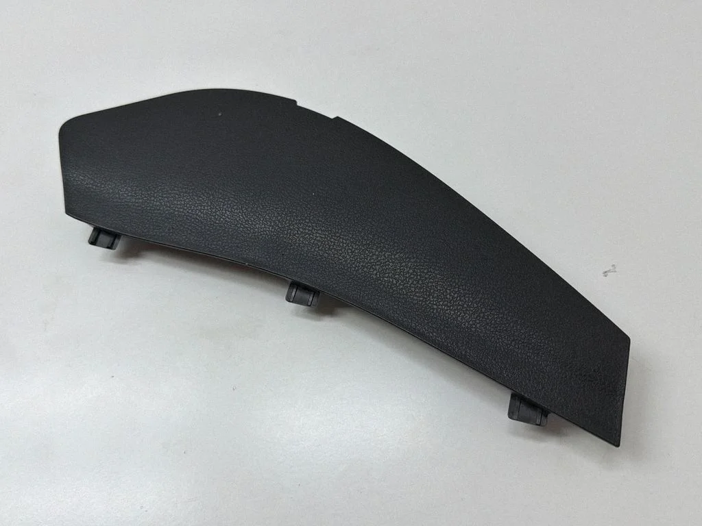 Armatuurlaua külje viimistluspaneel 684993VY0A – Nissan Note (E12) (2014-2016)