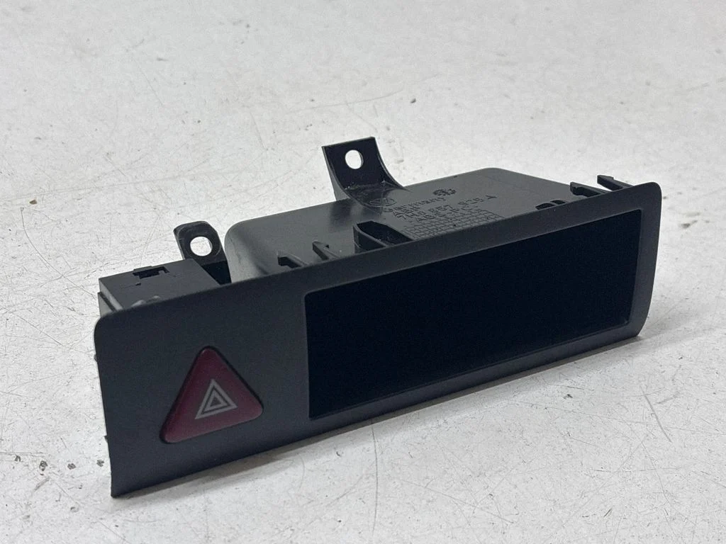 Dashboard storage box/compartment 7H0857925A