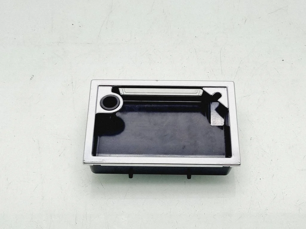 Car ashtray 7L6857130A