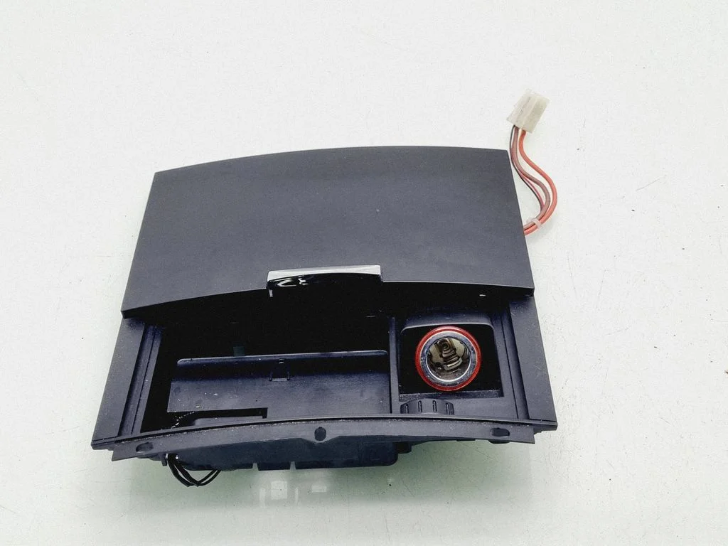 Car ashtray 7L6857961C