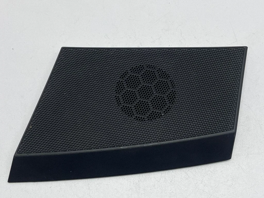Side speaker trim/cover 7P50357935Q0