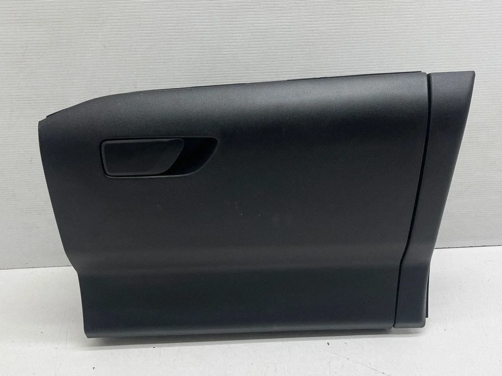 Cimdu nodalījuma komplekts LJ6BS06040AA