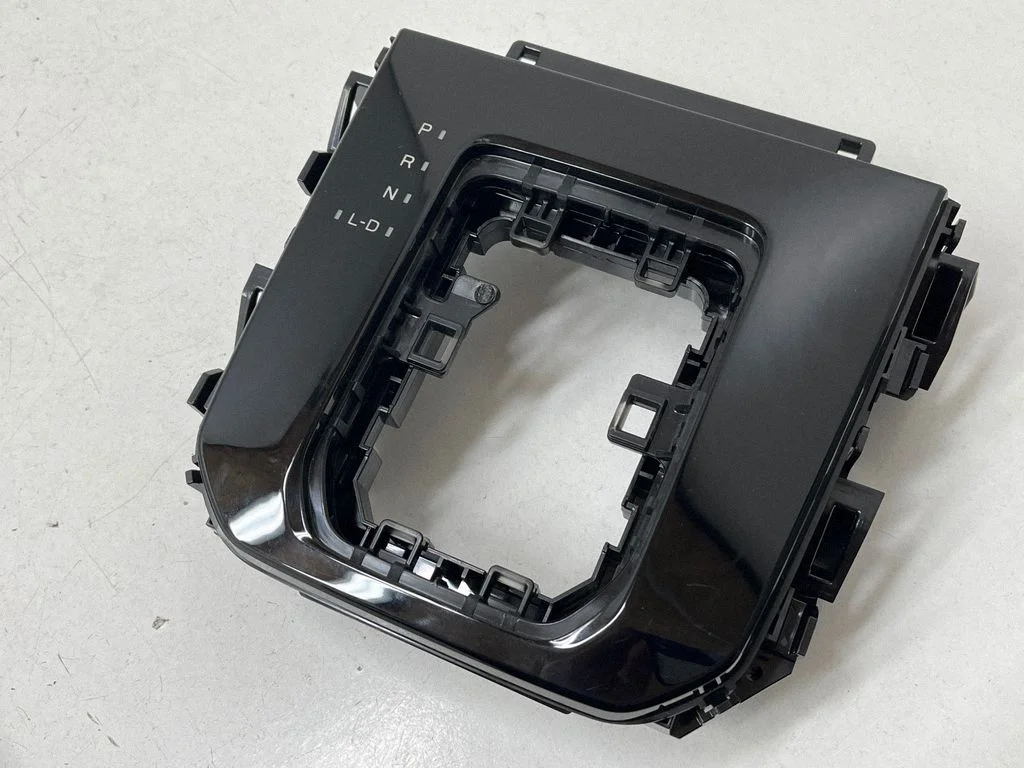 Gear shifter surround trim plastic 35180SL070
