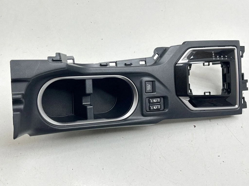 Gear shifter surround trim plastic 92125FL230