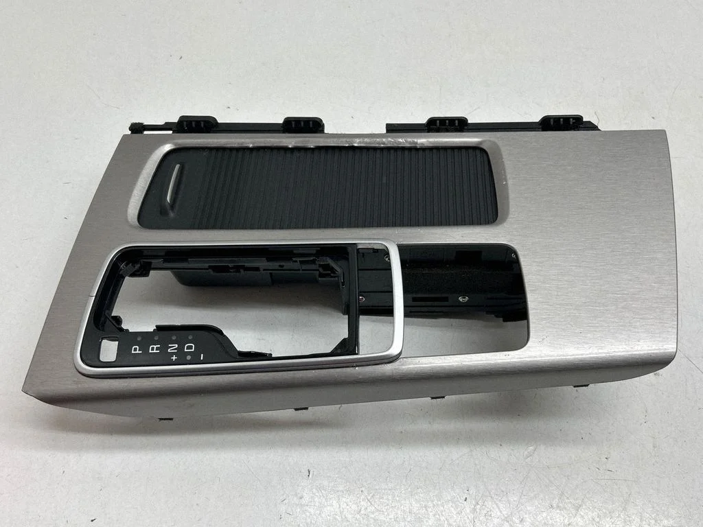 Gear shifter surround trim plastic 84651A8000