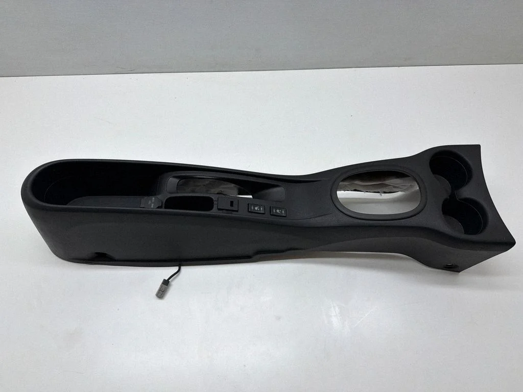 Keskkonsool – Nissan Note (E12) (2014-2016)