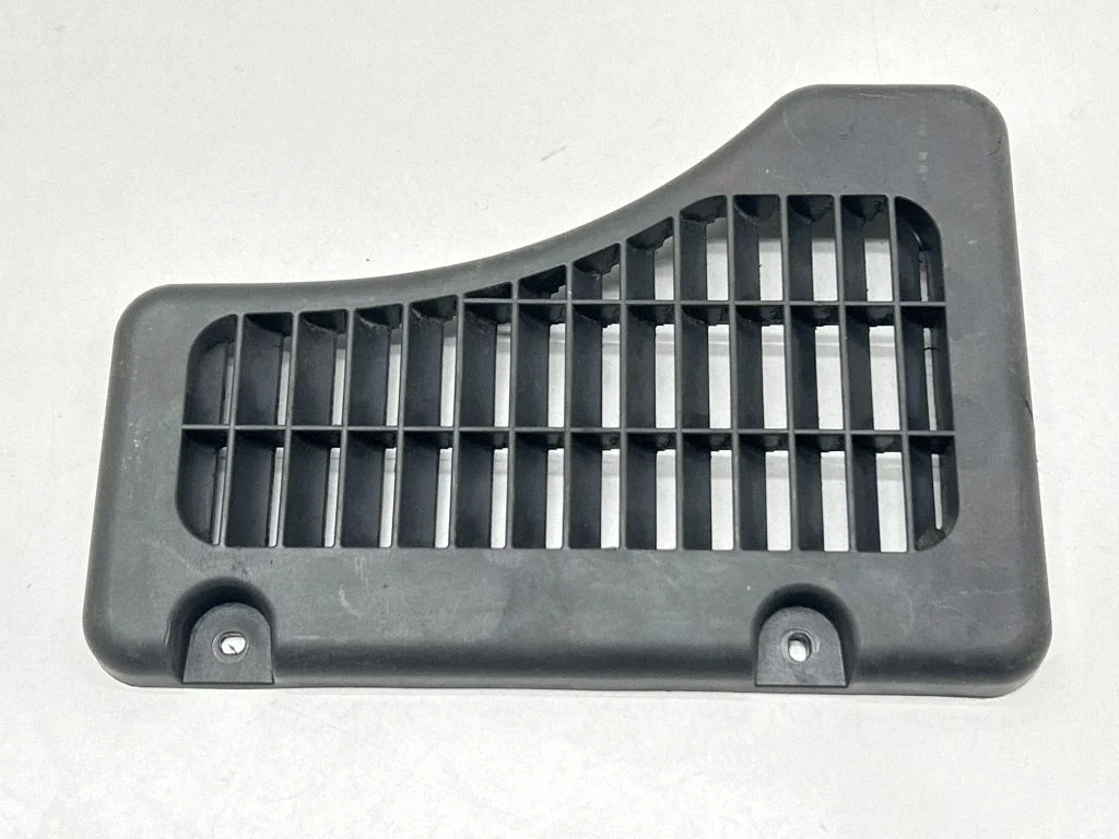 Rear air vent grill 84948JX00A