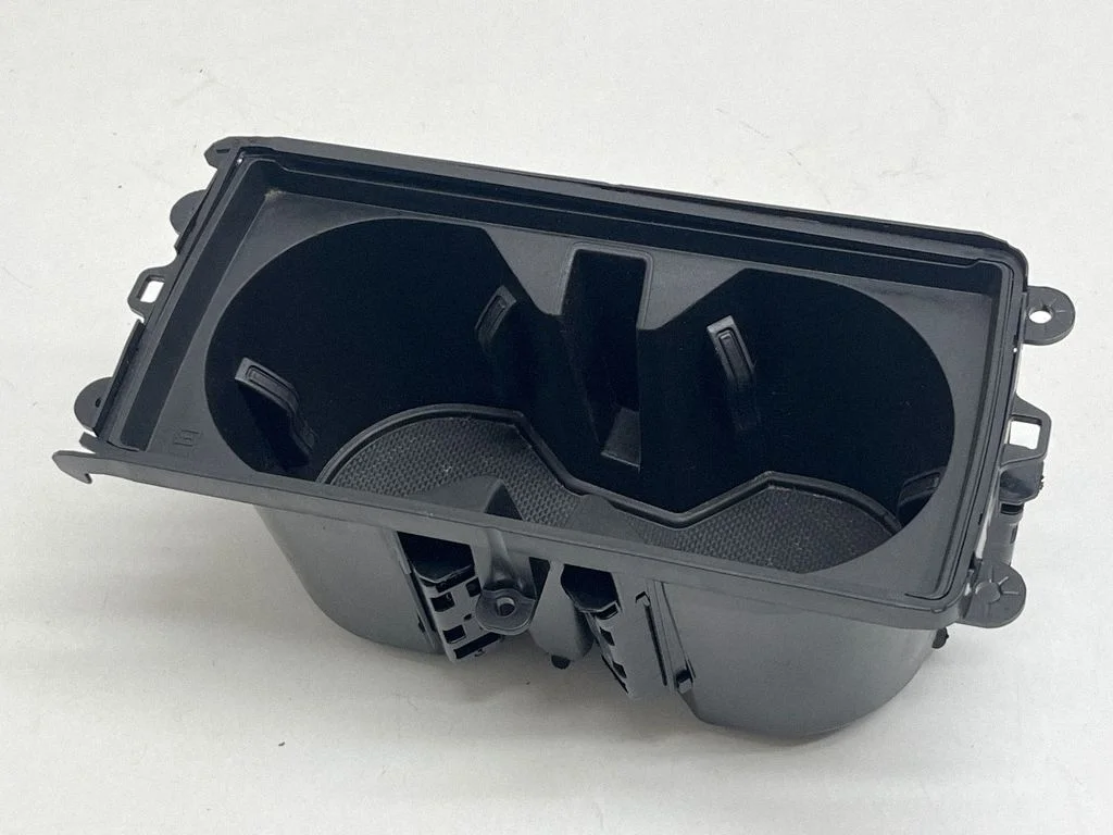 Cup holder front 83A862533