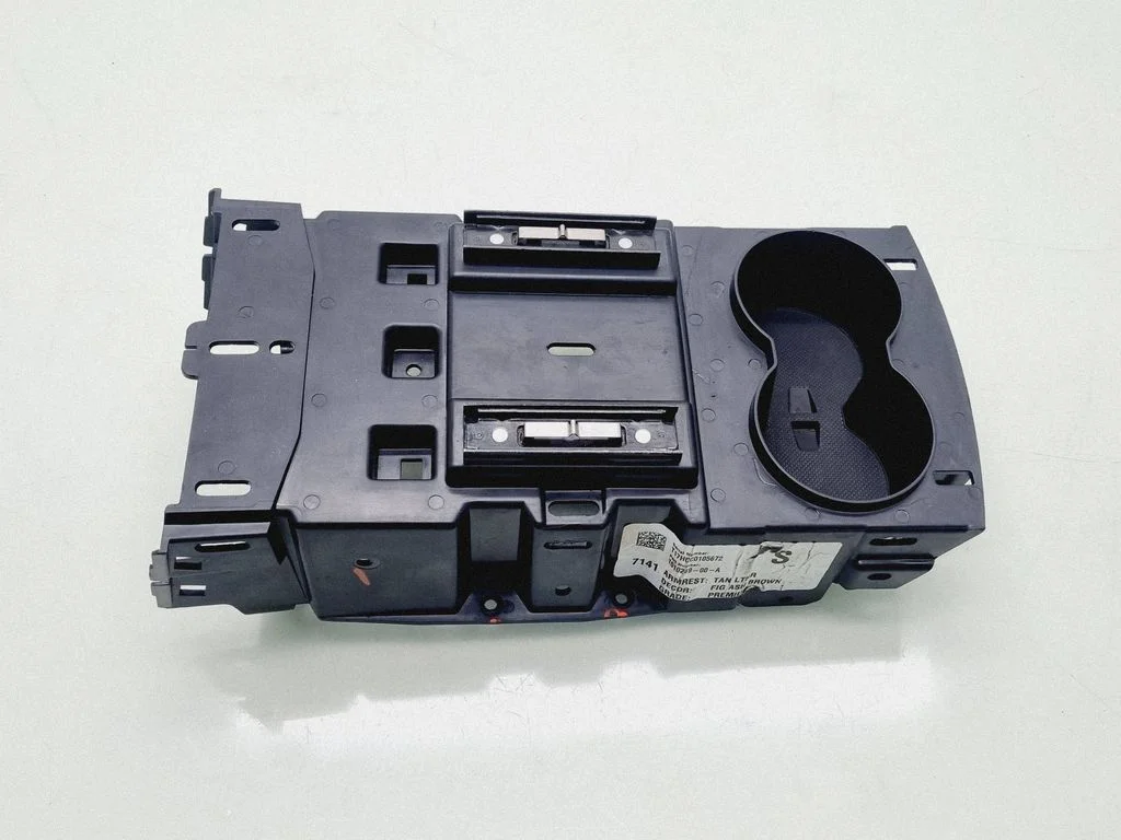 Cup holder front 101024900A