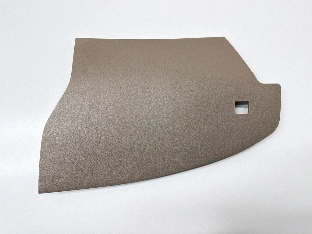 Centre console side trim front 84615D3001