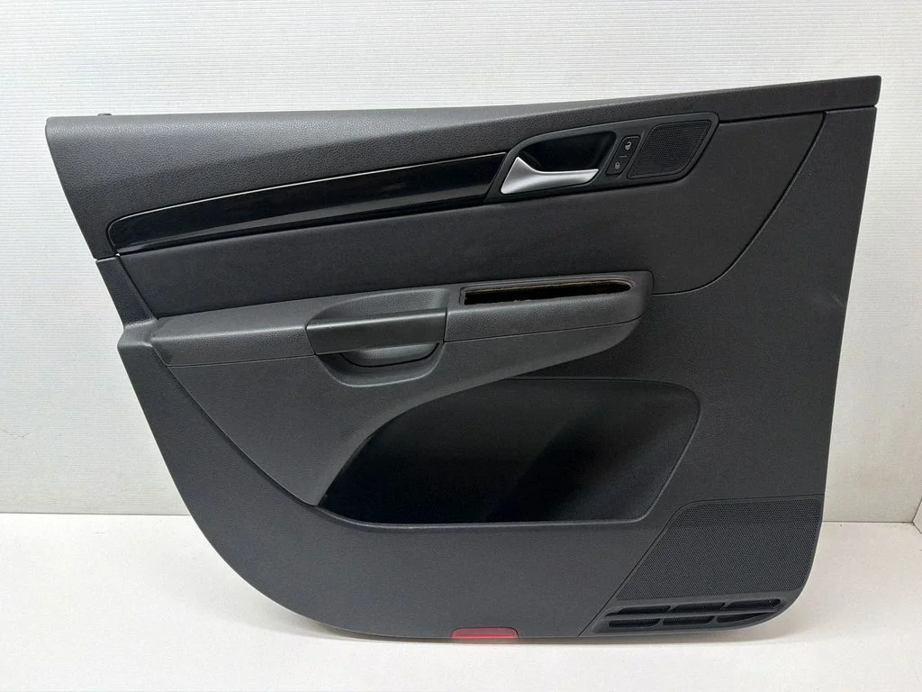 Boczek drzwi przednich – Volkswagen Sharan (2011-)