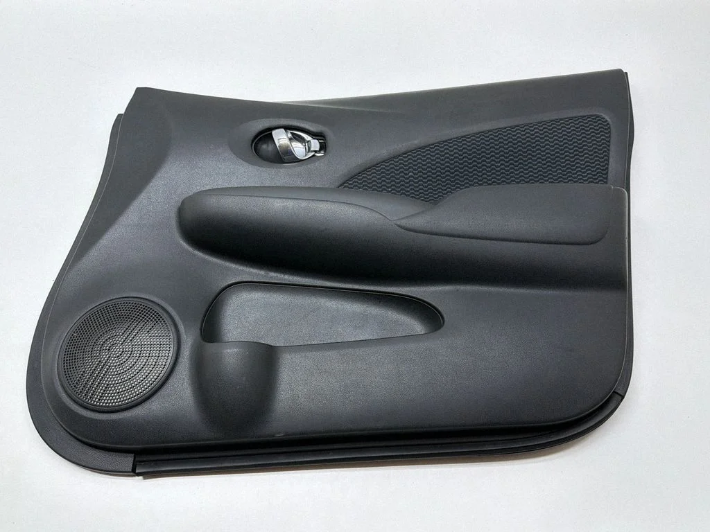 Eesmiste uste sisevooder 809103AN1A – Nissan Note (E12) (2014-2016)