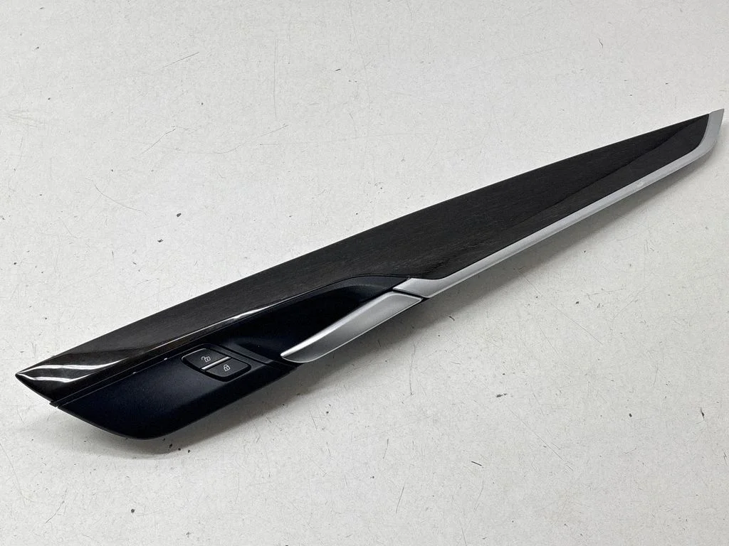 Front door trim bar 5187810