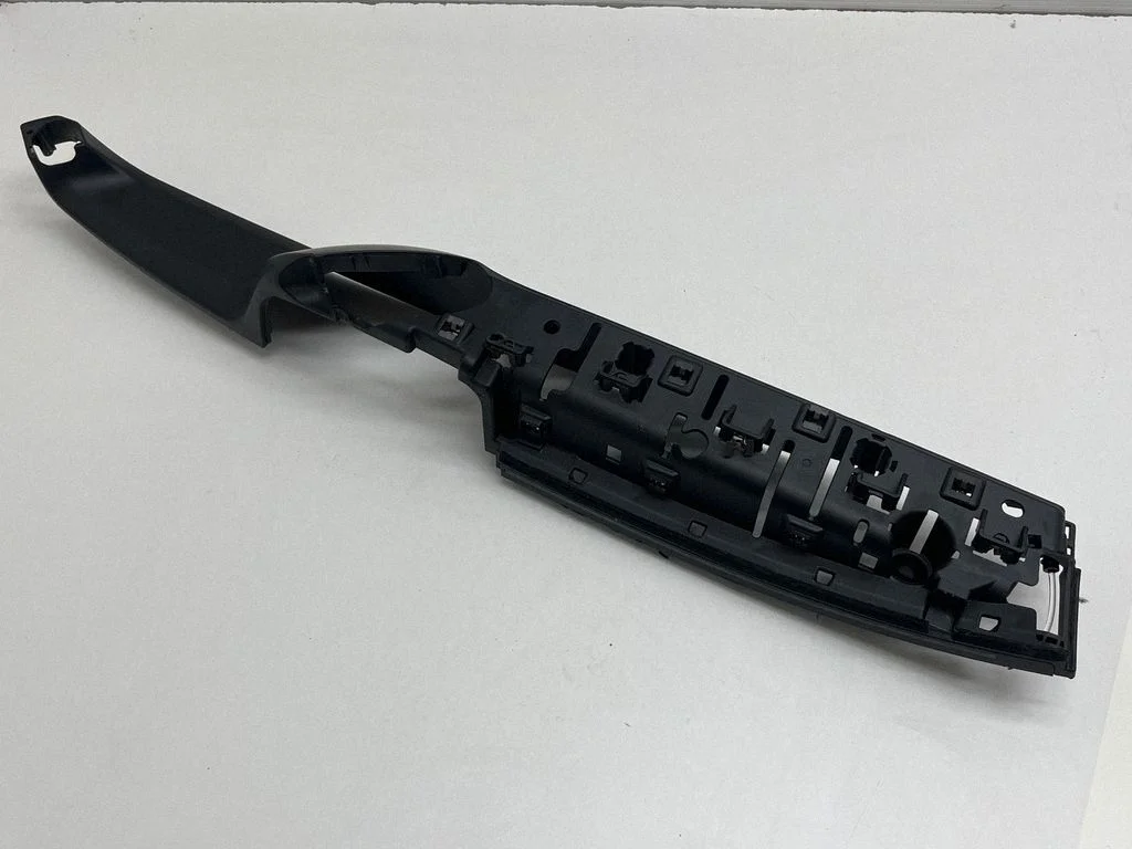 Other front door trim element 7P5867177A