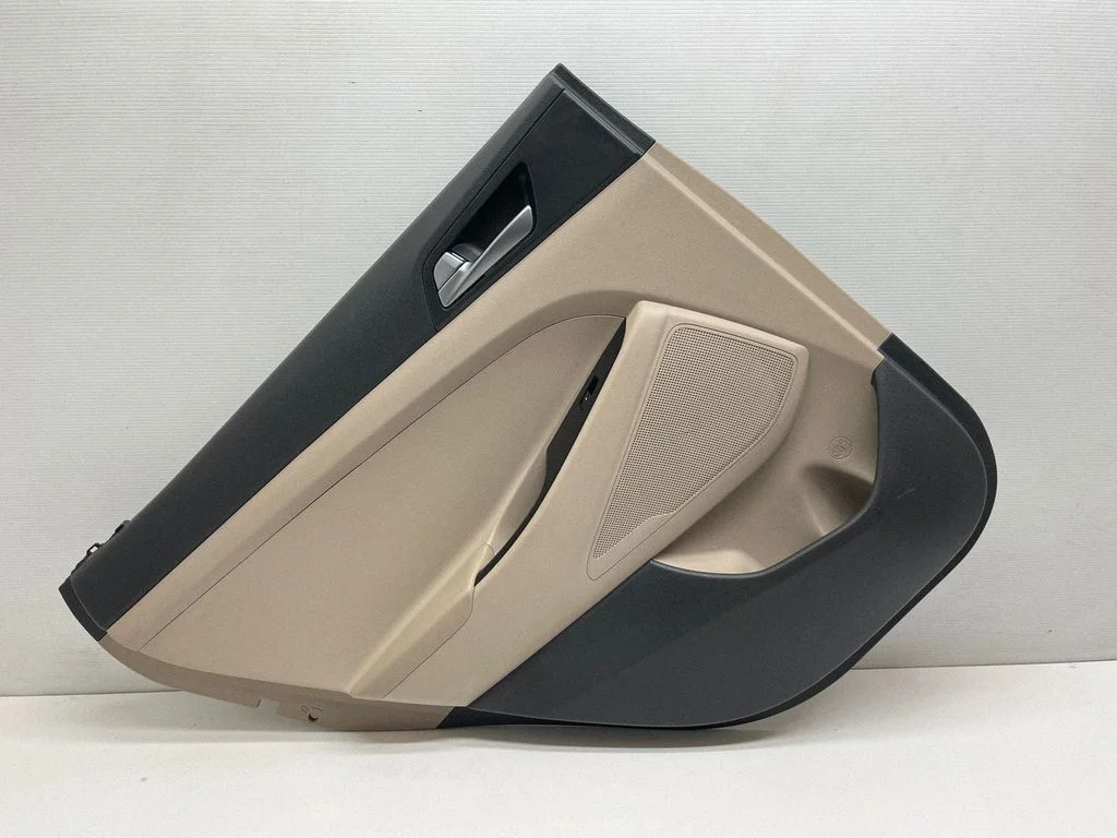 Rear door card panel trim 83330D3000
