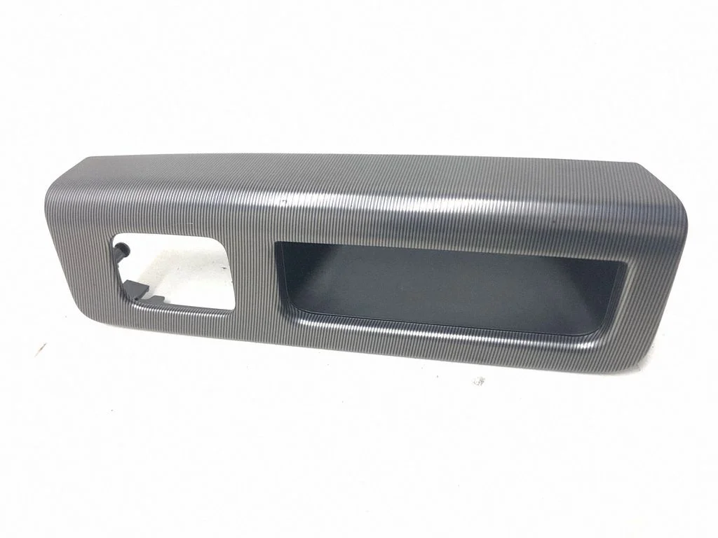 Aizmugurējo logu slēdža apdare – Volvo S40 (2008-2012)