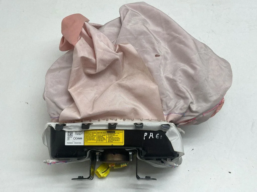 Passenger airbag 0589P100086