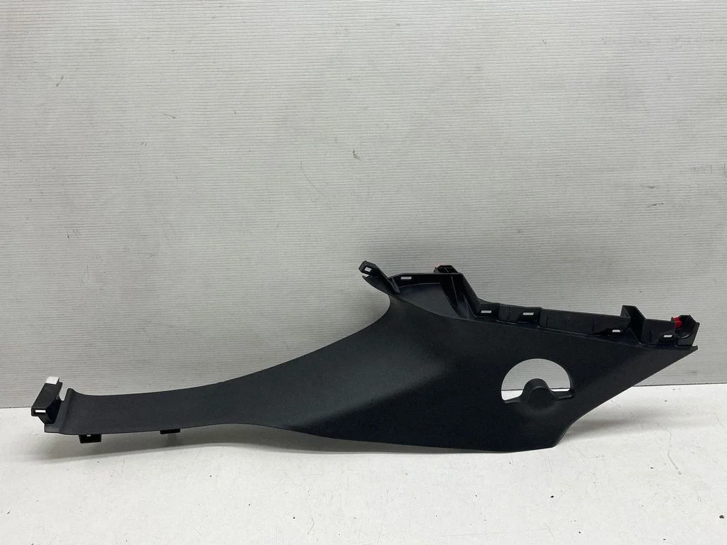 (D) pillar trim (bottom) 624800E210