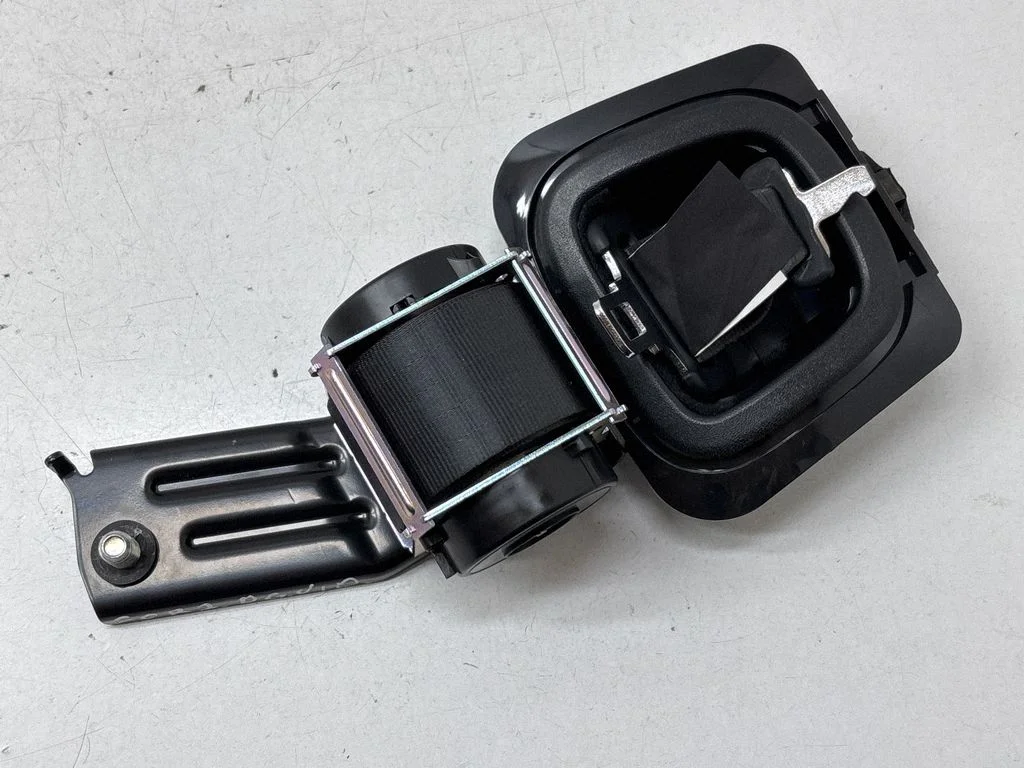 Middle seatbelt (rear) 653476300A