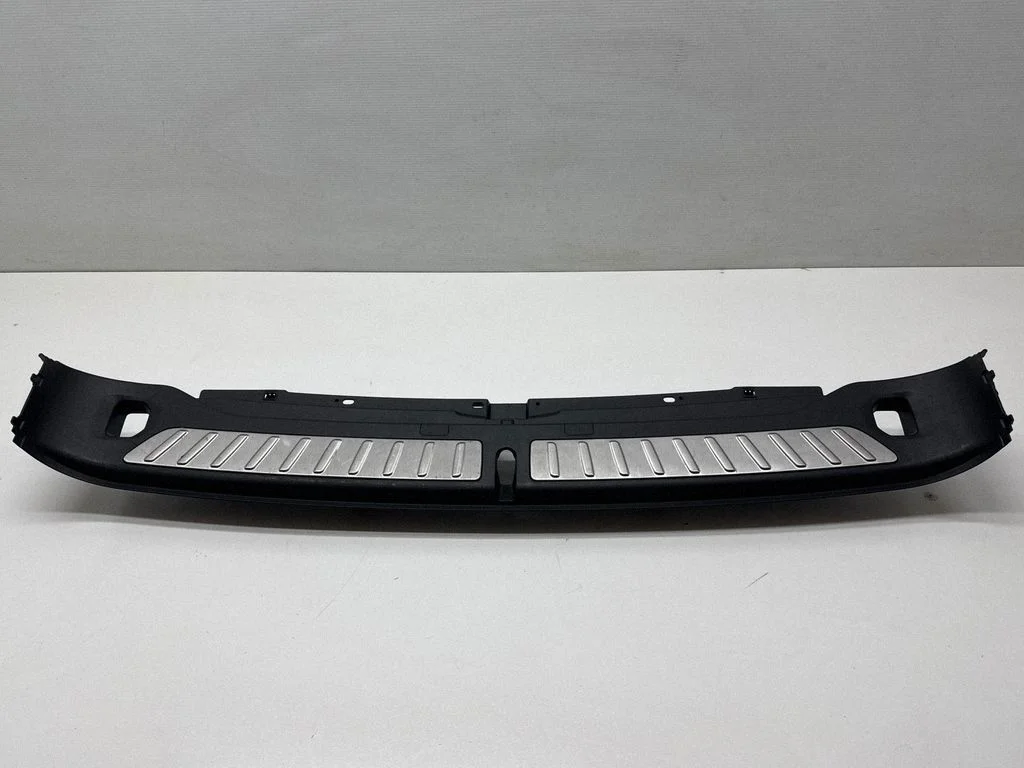 Trunk/boot sill cover protection 7451091