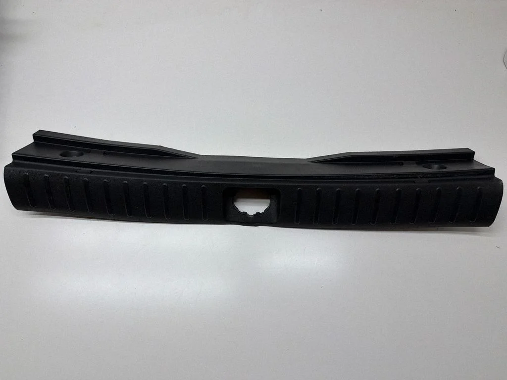 Bagāžnieka sliekšņa apdare 85770D3000