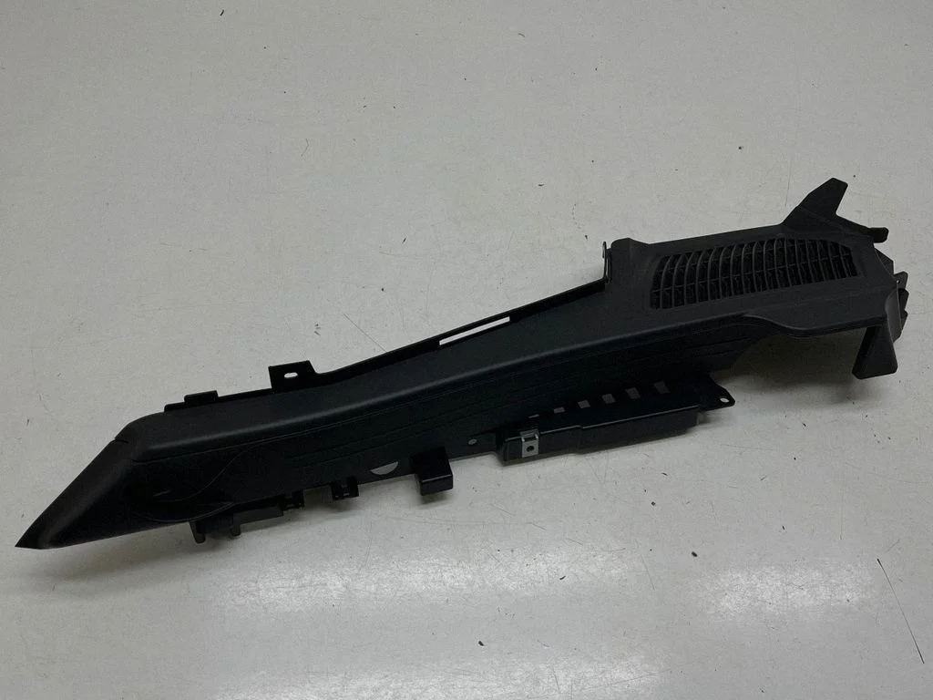 Parcel shelf load cover mount bracket 6961849