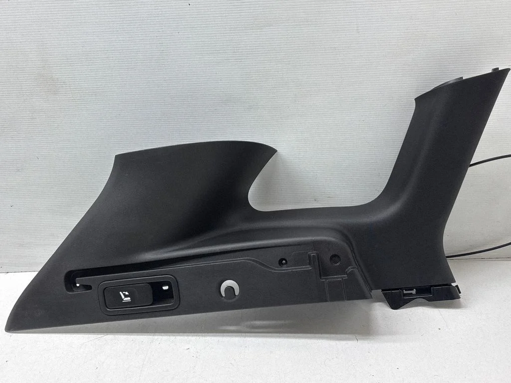 Tailgate/trunk side cover trim 769356439R