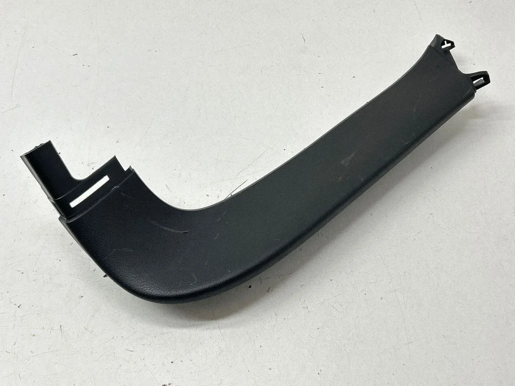 Tailgate/trunk side cover trim 7P5867588