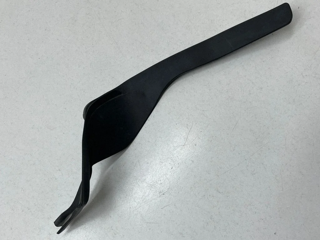 Rear light trim 31297258