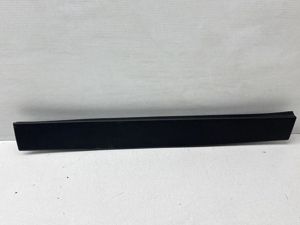 Tailgate/trunk upper cover trim 5NN867707
