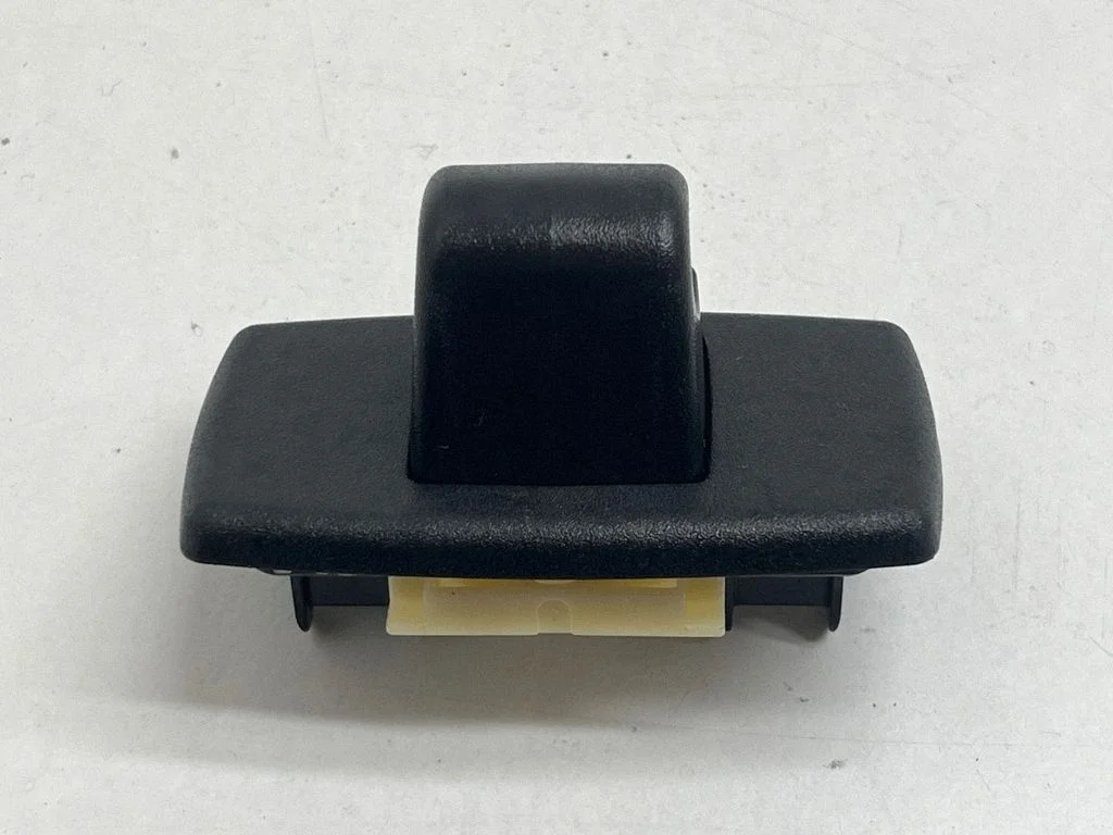 Sun visor clip/hook/bracket A0998210011