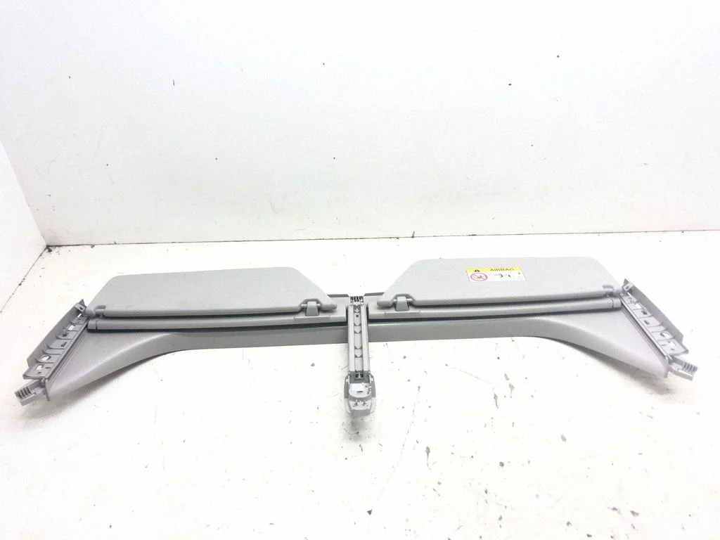 Sun visor clip/hook/bracket 98018897BJ