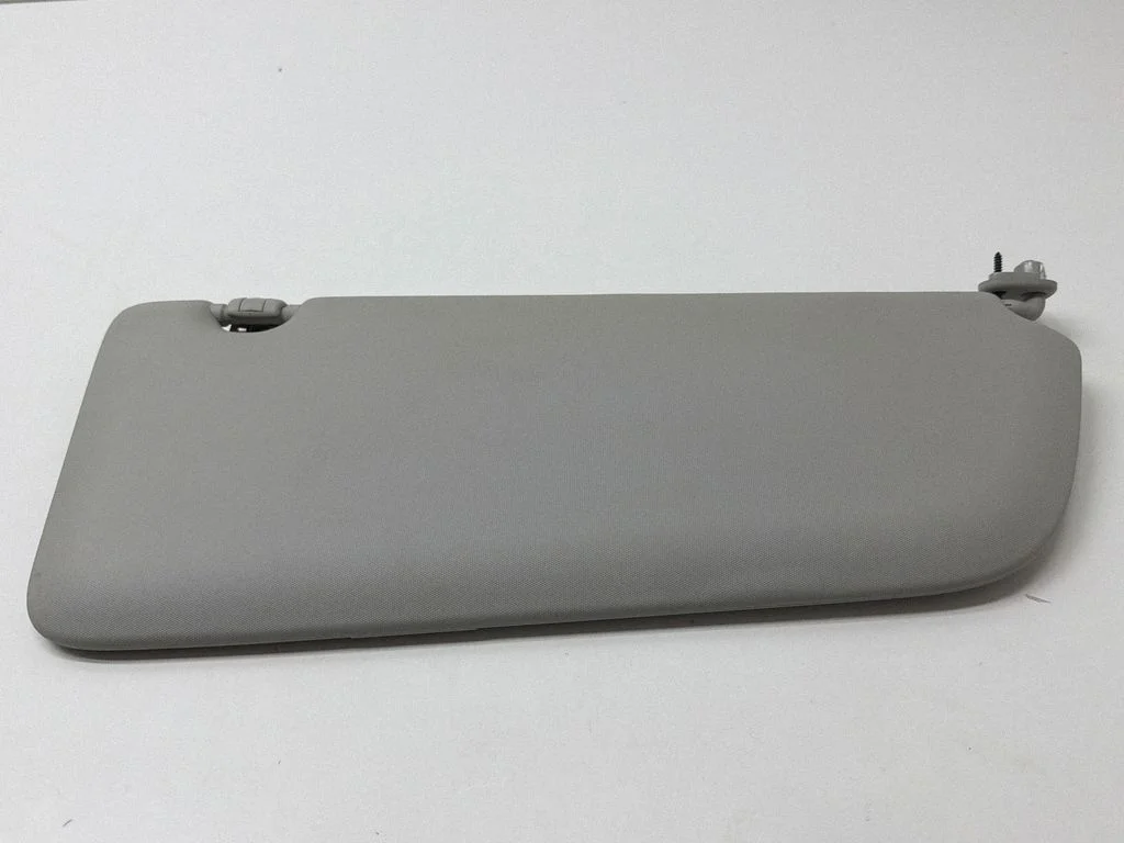 Sun visor – front left