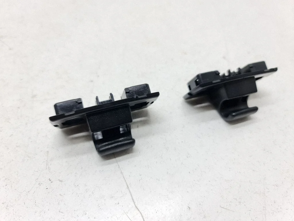 Sun visor clip/hook/bracket – Mercedes-Benz GLC-Class C253 (2016-)