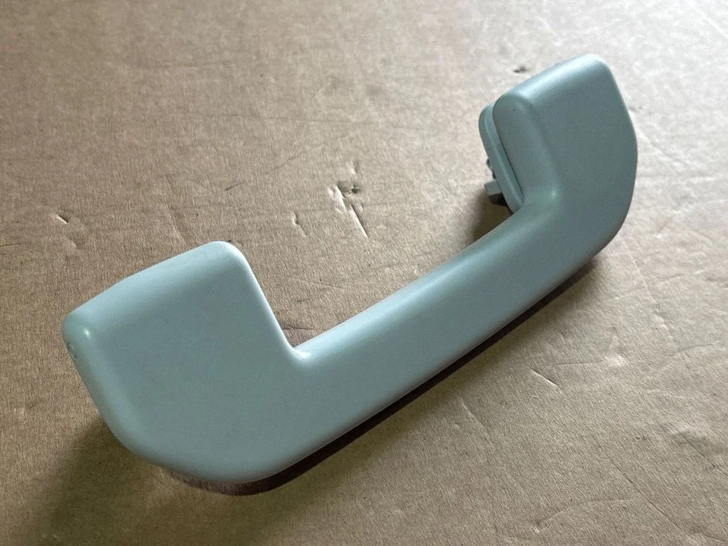 Front interior roof grab handle – front left