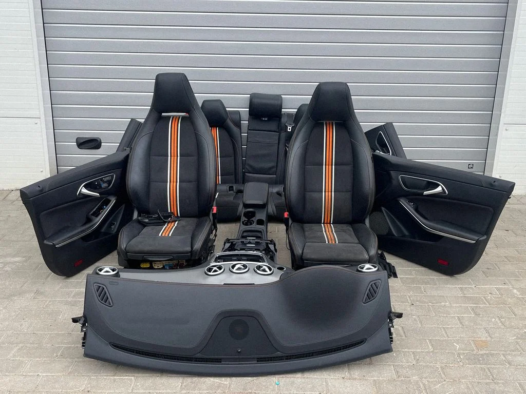 Interior set A1177300400