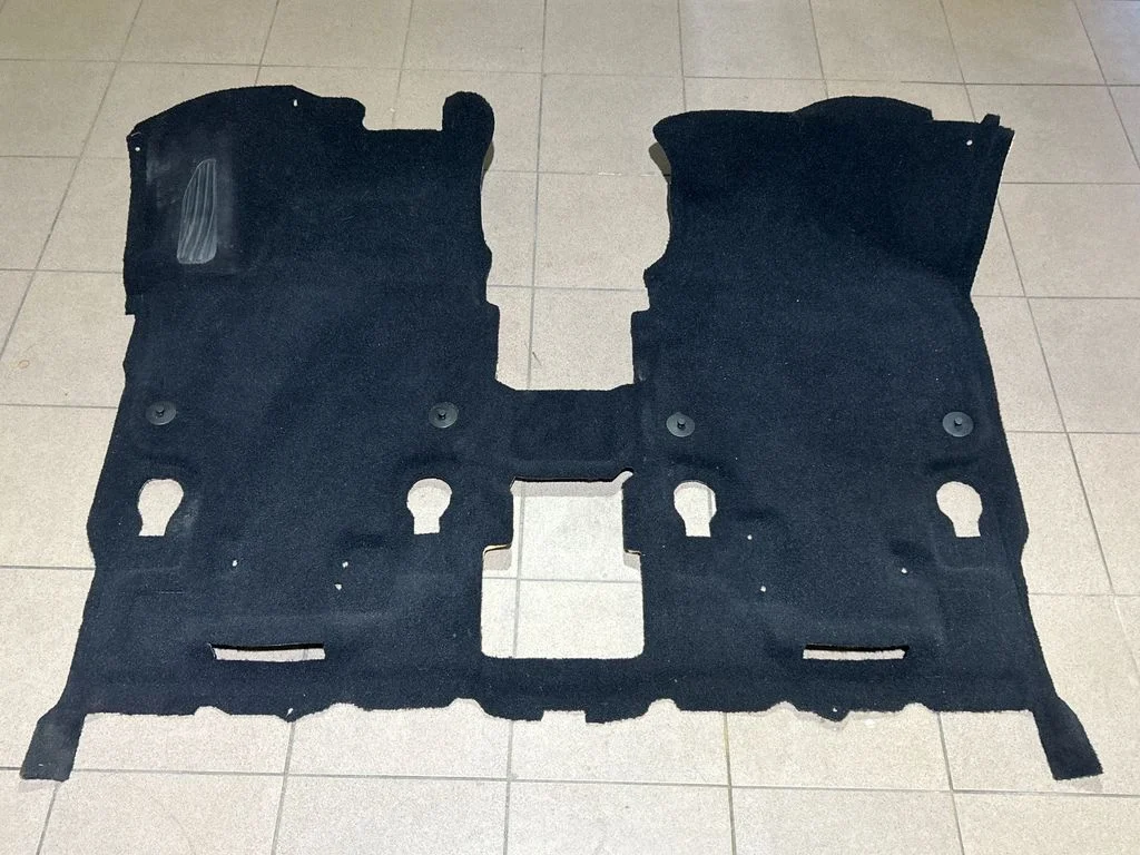 Front floor carpet liner