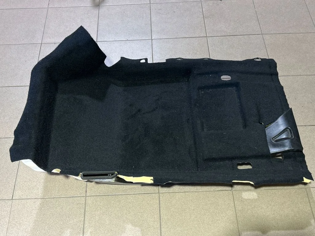 Front floor carpet liner 98393579ZD