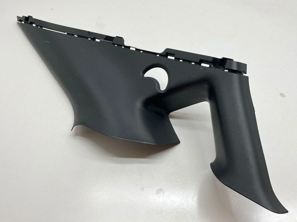 (C) pillar trim – KIA EV6 (2021-)