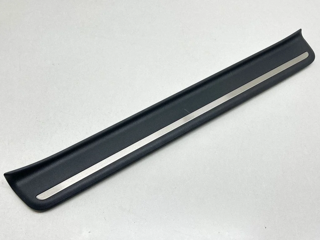 Side skirt front trim 85873CV500