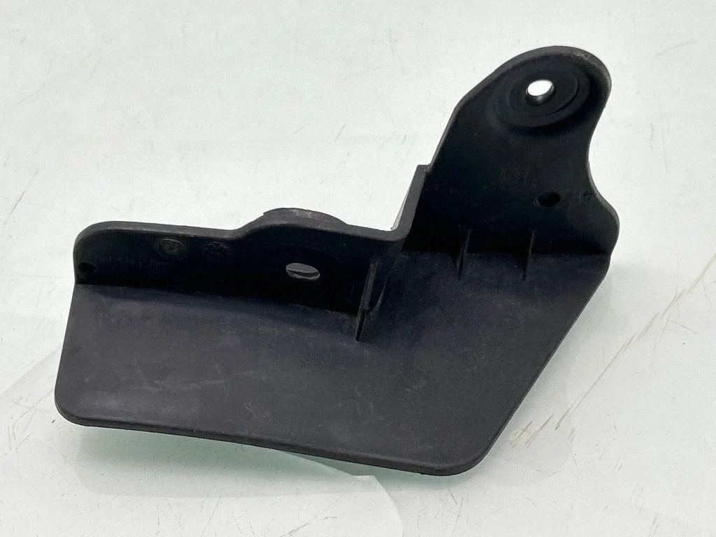 Side skirt front trim 65632-K2010