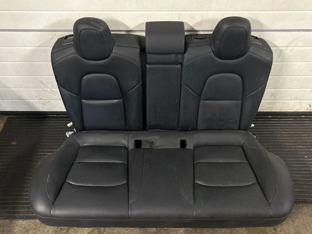 Rear seat 145503600B
