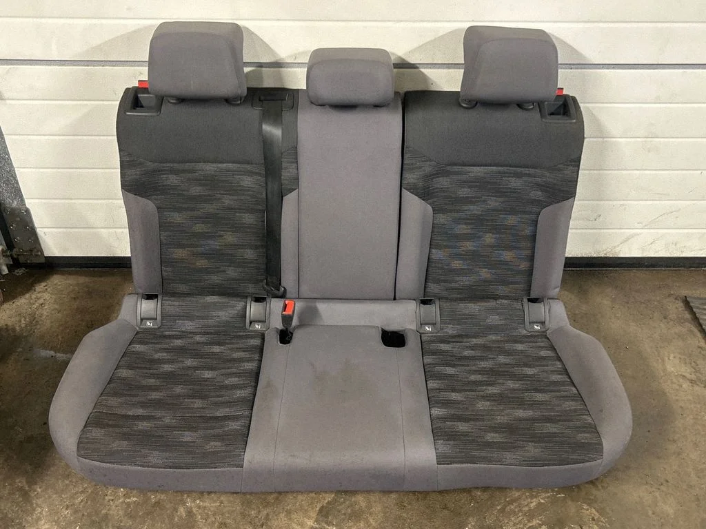 Rear seat 11A885175B