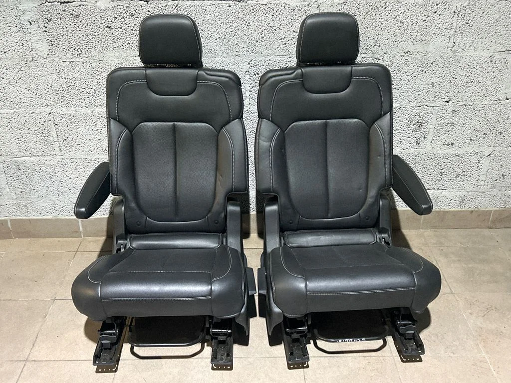 Rear seat