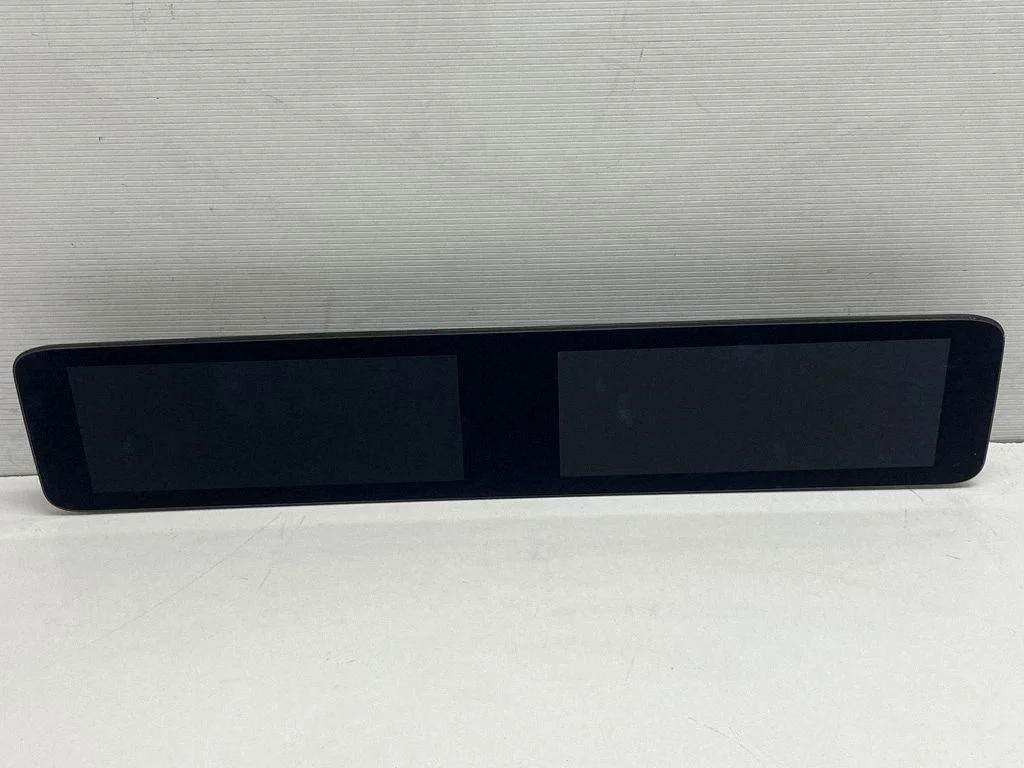 Screen/display/small screen – Mercedes-Benz A-Class W177 AMG (2018-)