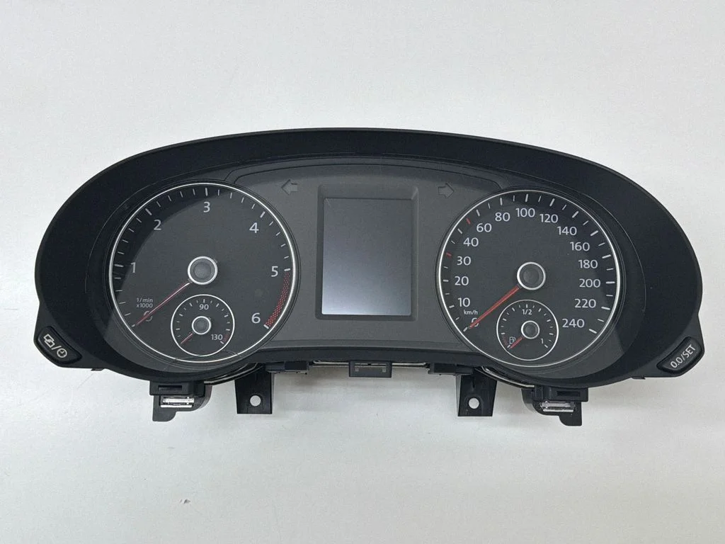 Speedometer (instrument cluster) 7N0920880L
