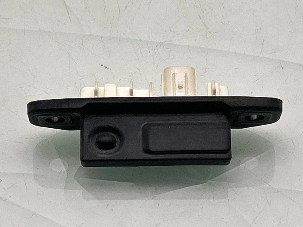 Tailgate/boot open switch button – Toyota RAV 4 (XA50) (2018-)