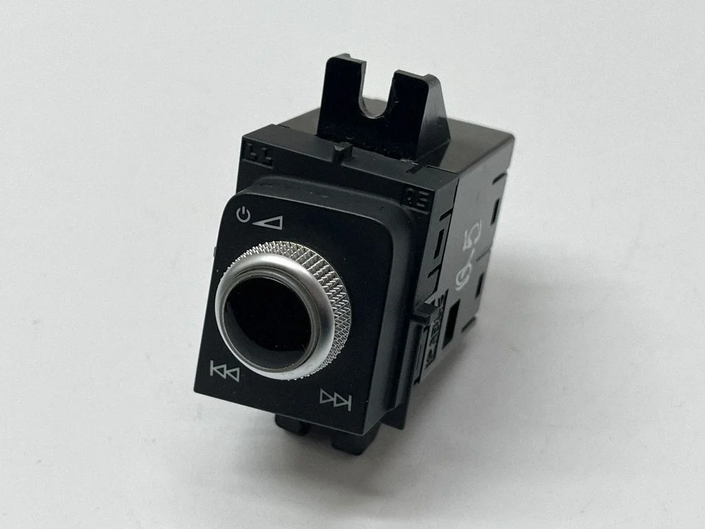 Sound control switch 80B919616